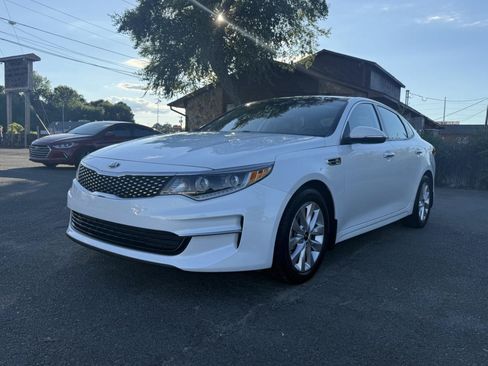 Used 2016 Kia Optima EX w/ Premium Package FWD image 3