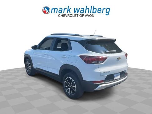 Certified 2024 Chevrolet TrailBlazer LT w/ Convenience Package FWD image 6