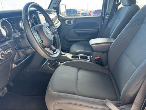 Used 2021 Jeep Wrangler Unlimited Sport image 9