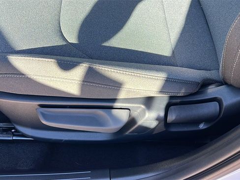 New 2025 Kia K4 LXS image 14