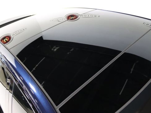 Used 2018 Porsche Panamera 4 image 96