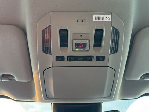 Certified 2023 Toyota Highlander XLE image 22