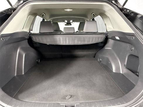 Certified 2025 Toyota RAV4 XLE FWD image 35