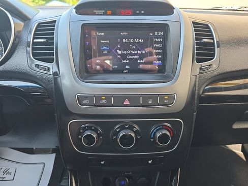 Used 2014 Kia Sorento LX FWD image 17