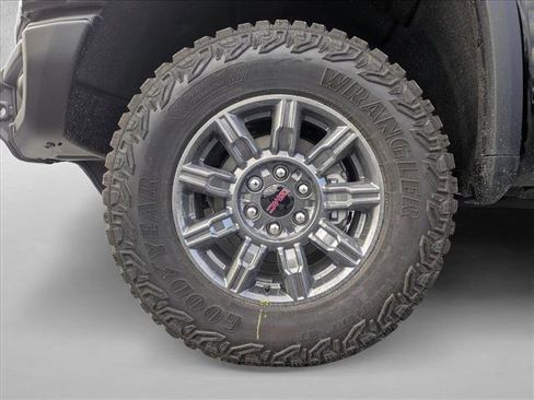 New 2026 GMC Sierra 1500 AT4X image 10