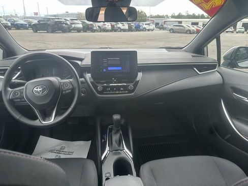 Used 2023 Toyota Corolla SE image 8