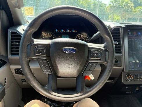 Used 2017 Ford F150 XLT RWD image 13