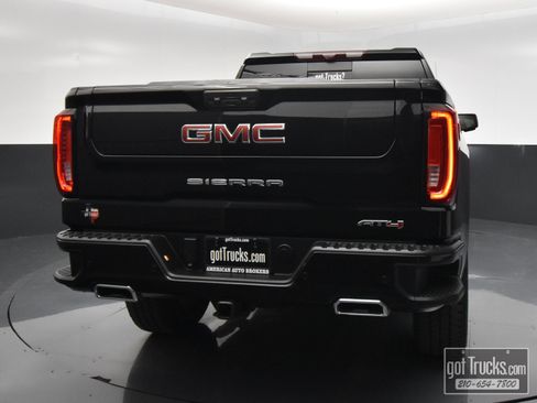 Used 2023 GMC Sierra 1500 AT4 w/ Technology Package AWD/4WD image 6