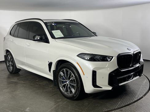 Certified 2025 BMW X5 M60i image 3