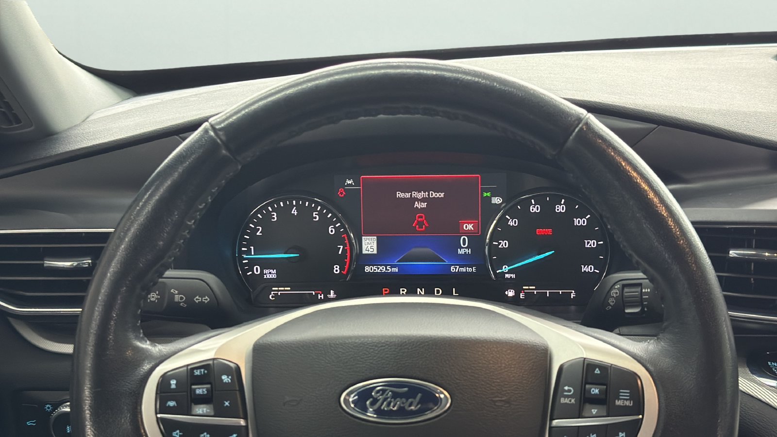 Used 2022 Ford Explorer XLT w/ Equipment Group 202A RWD image 8