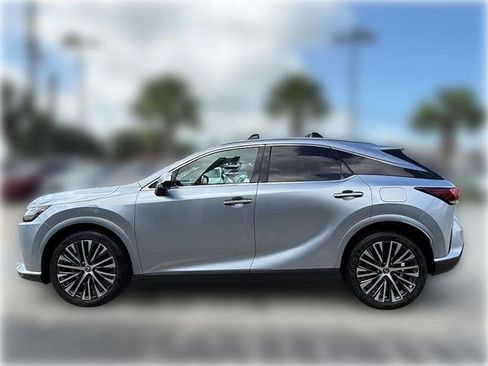 Used 2023 Lexus RX 350 Premium Plus w/ Accessory Package FWD image 4