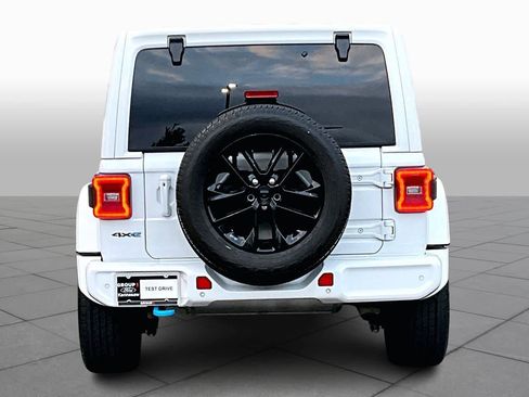 Used 2021 Jeep Wrangler Unlimited Sahara image 4