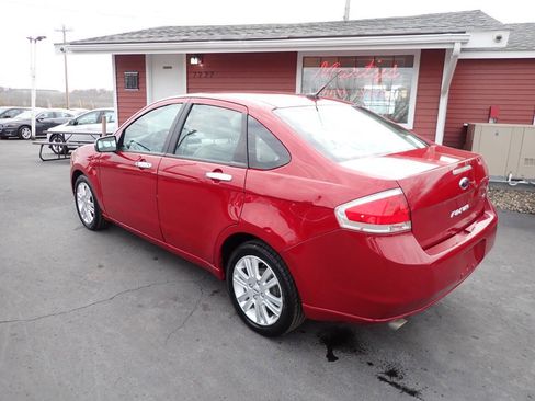 Used 2010 Ford Focus SEL image 3