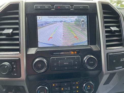 Used 2019 Ford F250 Lariat w/ Chrome Package AWD/4WD image 22