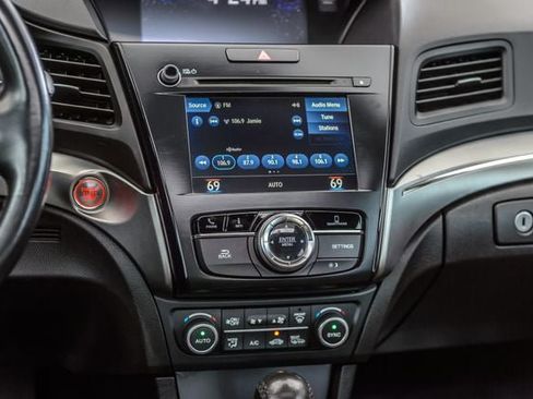 Used 2019 Acura ILX FWD image 30