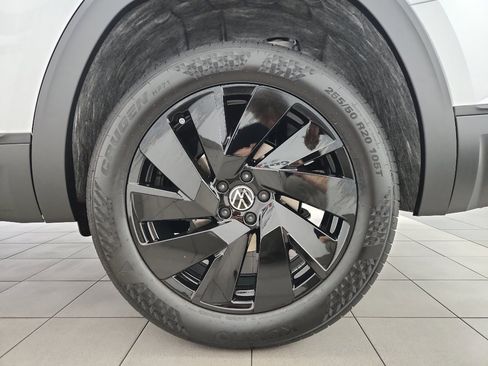 New 2026 Volkswagen Atlas SE FWD image 40