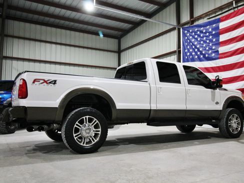 Used 2016 Ford F350 King Ranch image 13