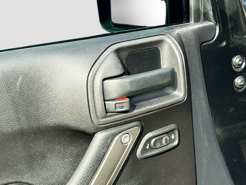 Used 2015 Jeep Wrangler Unlimited Sport w/ Quick Order Package 24S image 16