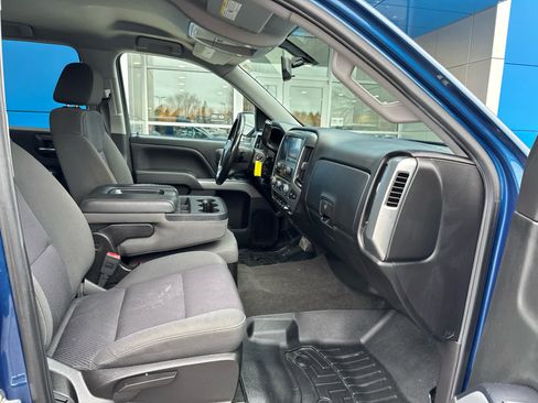 Used 2018 Chevrolet Silverado 1500 LT w/ All Star Edition image 4