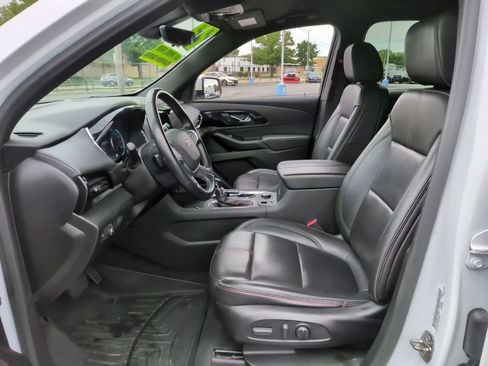 Used 2023 Chevrolet Traverse RS AWD/4WD image 20