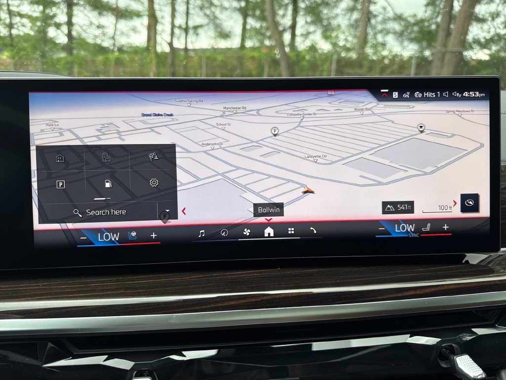 New 2026 BMW X6 M60i AWD/4WD image 19