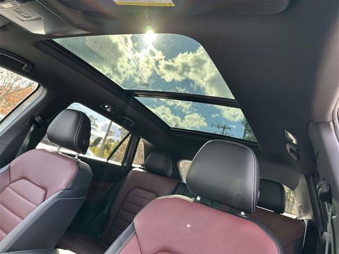 Used 2023 Volkswagen Atlas Cross Sport SEL Premium R-Line image 20