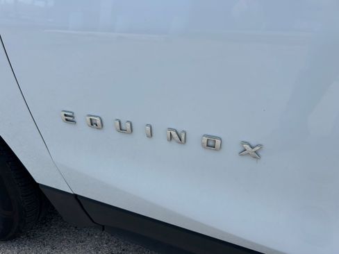 Used 2019 Chevrolet Equinox LT FWD image 4