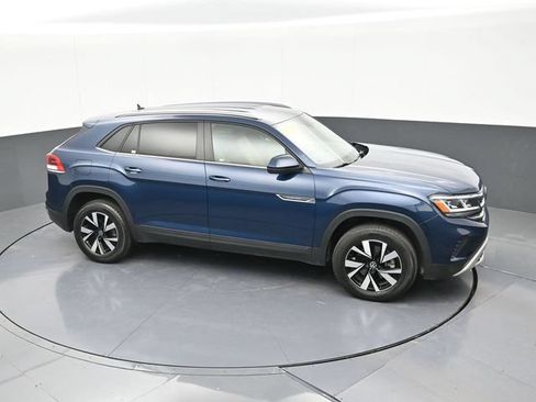 Used 2022 Volkswagen Atlas Cross Sport SE AWD/4WD image 65