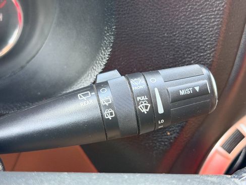 Used 2012 Jeep Wrangler Sahara w/ Dual Top Group AWD/4WD image 33