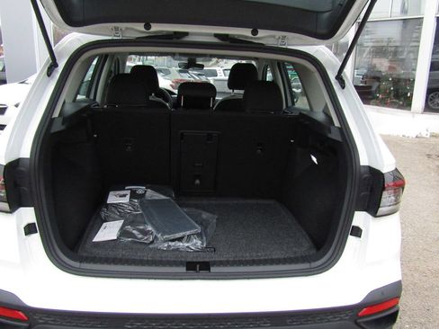 New 2026 Volkswagen Taos S AWD/4WD image 9