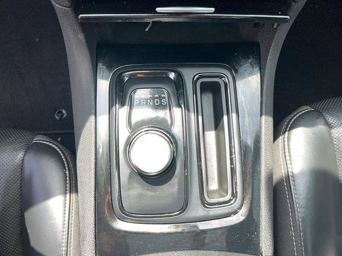 Used 2023 Chrysler 300 S w/ Comfort Group RWD image 19