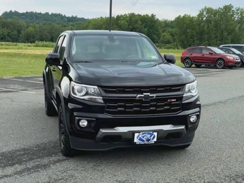 Used 2021 Chevrolet Colorado Z71 w/ Z71 Midnight Edition AWD/4WD image 3