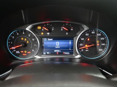 Used 2019 Chevrolet Equinox LT FWD image 15