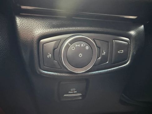 Used 2017 Lincoln MKZ Reserve w/ Technology Package FWD image 33