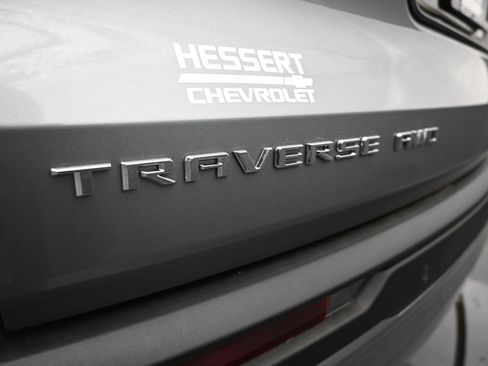 New 2026 Chevrolet Traverse LT w/ Driver Confidence Package AWD/4WD image 34