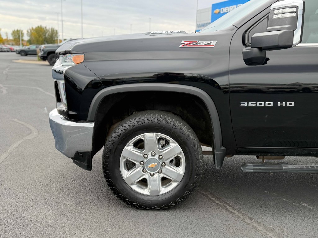 Used 2022 Chevrolet Silverado 3500 LTZ w/ Gooseneck/5TH Wheel Package AWD/4WD image 12