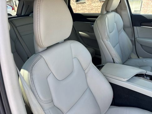 Used 2018 Volvo V90 T5 Cross Country w/ Convenience Package image 54