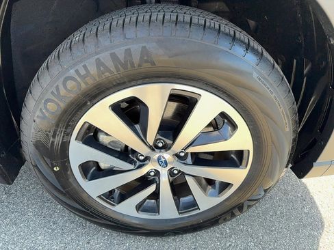 Certified 2025 Subaru Outback Premium w/ Popular Package #1A image 10