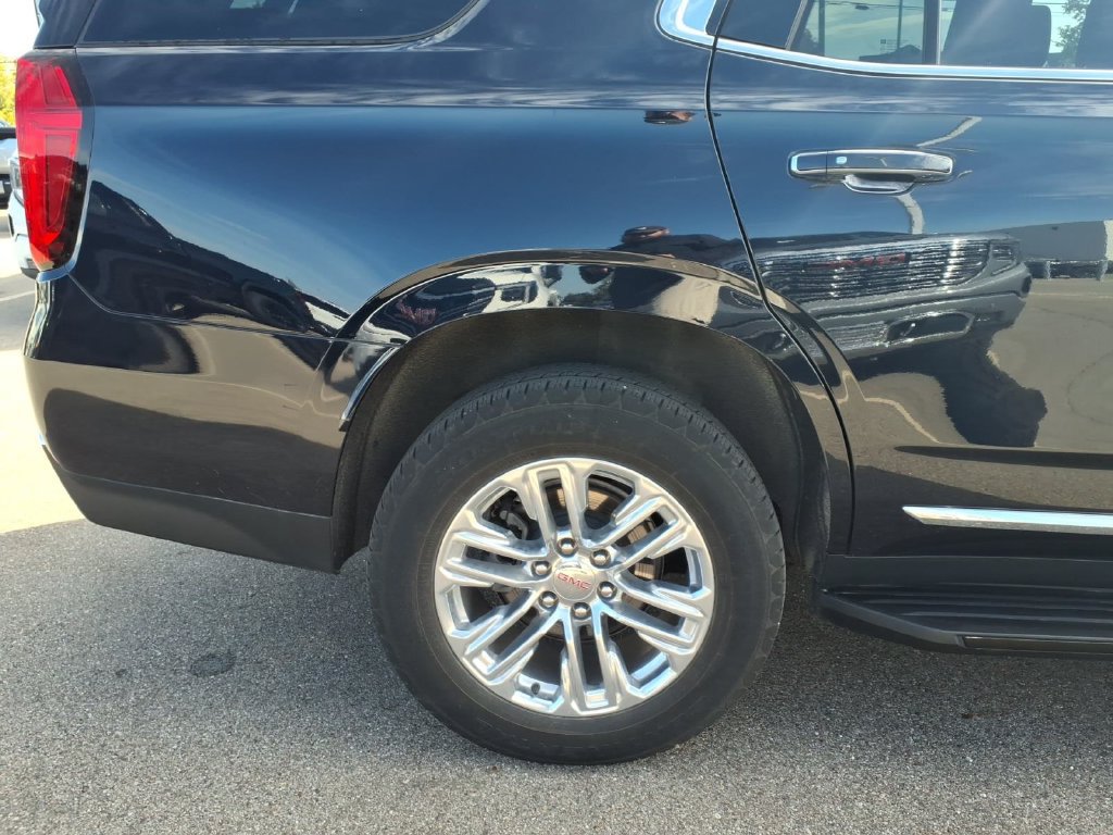 Used 2023 GMC Yukon SLT w/ SLT Premium Package AWD/4WD image 26
