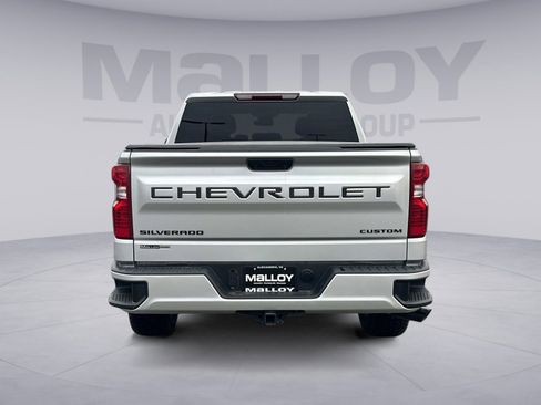 Used 2022 Chevrolet Silverado 1500 Custom image 4