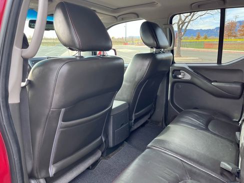Used 2012 Nissan Frontier PRO-4X w/ Pro-4x Luxury Pkg image 13