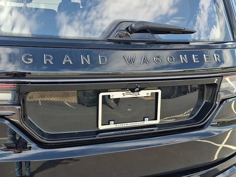 Used 2024 Jeep Grand Wagoneer Series III w/ Quick Order Packagew 28T AWD/4WD image 30