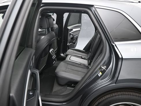 Used 2021 Audi SQ5 Premium w/ Convenience Package AWD/4WD image 18