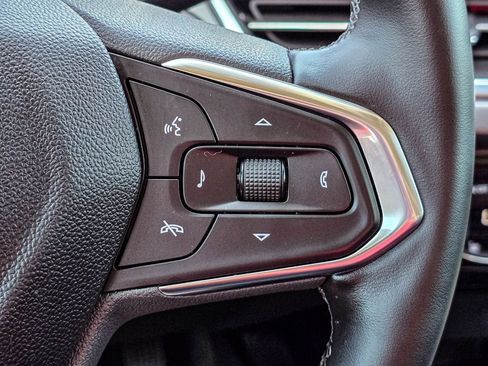 Certified 2025 Chevrolet Trax ACTIV w/ Sunroof Package image 25