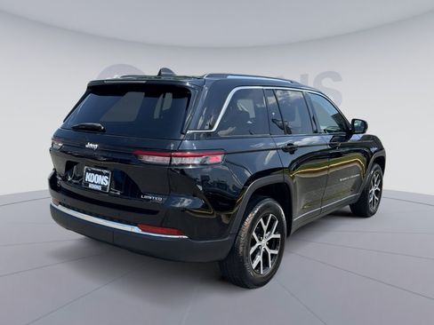 Used 2023 Jeep Grand Cherokee Limited AWD/4WD image 7