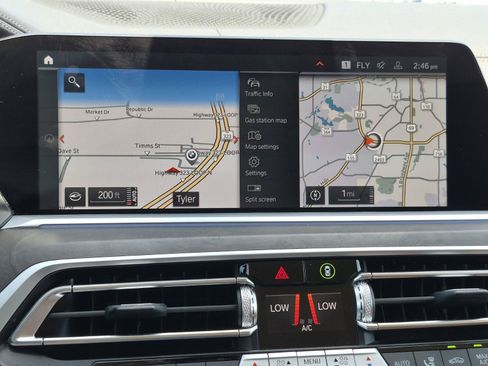 Used 2022 BMW X7 xDrive40i w/ Premium Package AWD/4WD image 33