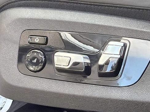 New 2026 BMW X7 xDrive40i w/ Executive Package image 27