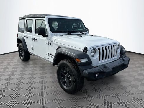Used 2021 Jeep Wrangler Unlimited Sport image 4