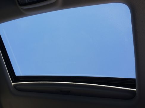 Used 2013 Toyota 4Runner Limited image 17