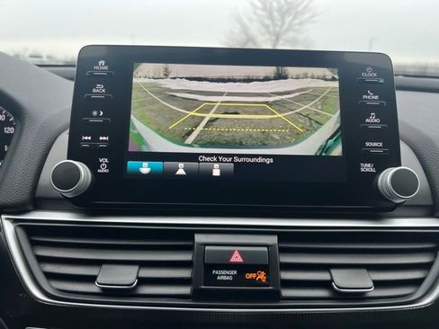 Used 2018 Honda Accord Sport image 18